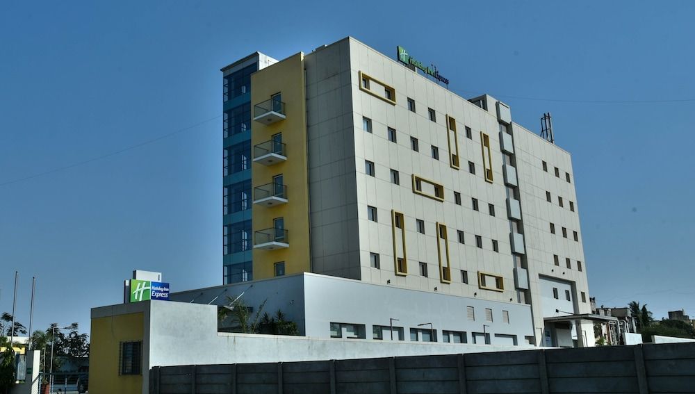 undefined Holiday Inn Express Nashik Indira Nagar, an IHG Hotel 6
