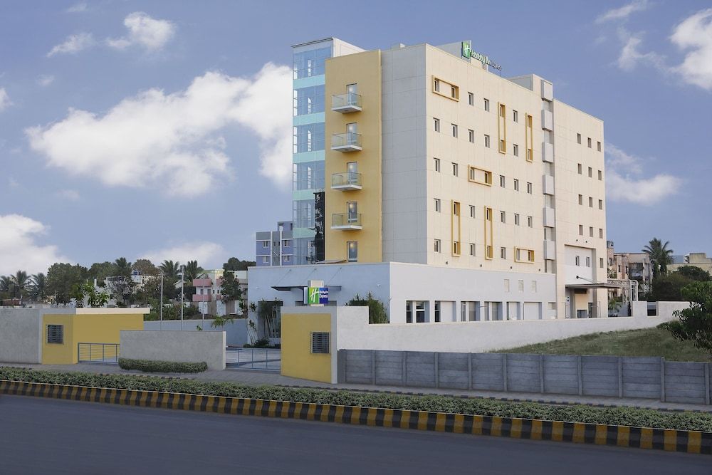 undefined Holiday Inn Express Nashik Indira Nagar, an IHG Hotel 10