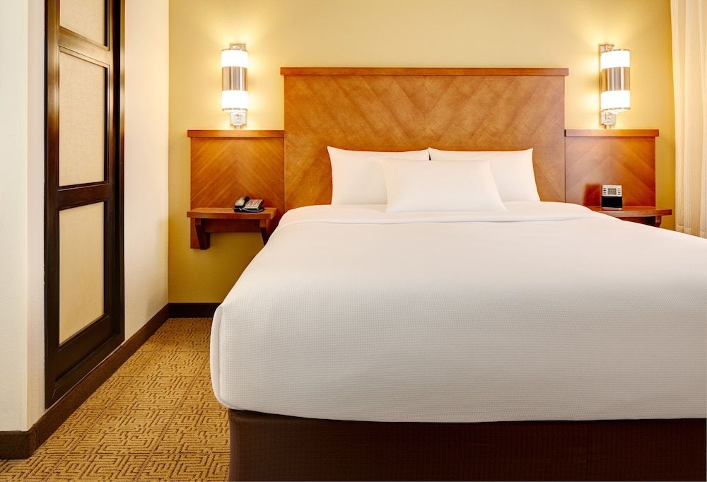 Room, 1 King Bed (High Floor)