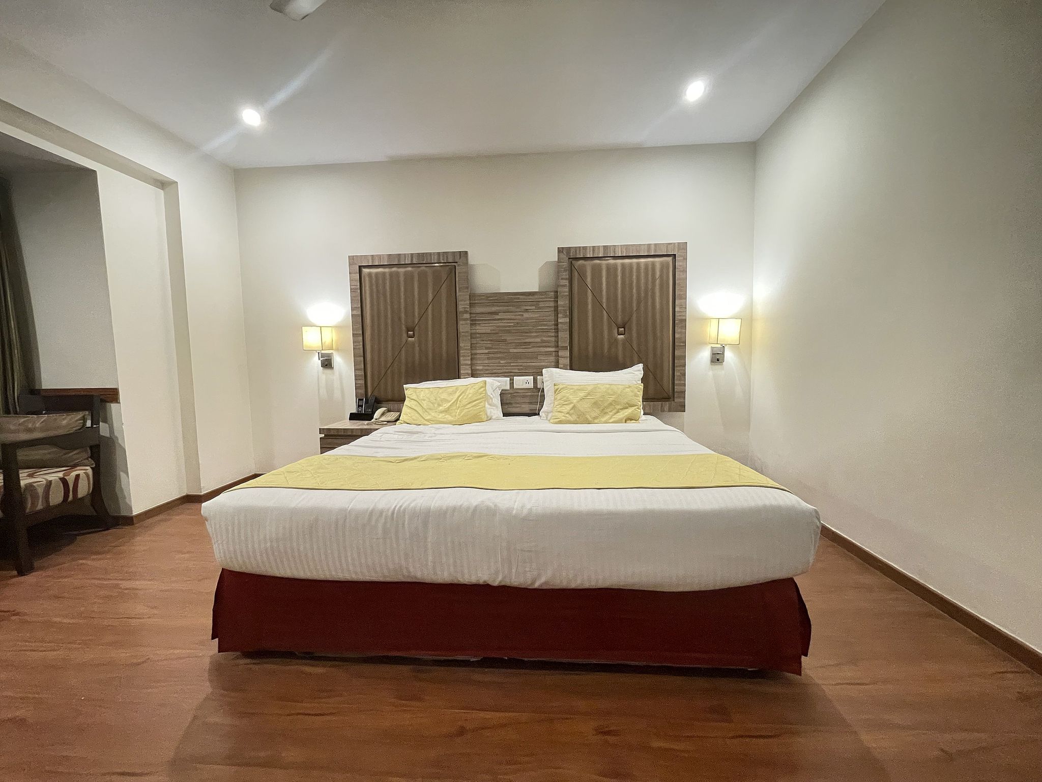 Surasena Regal Vista Agra Deluxe King Room 11