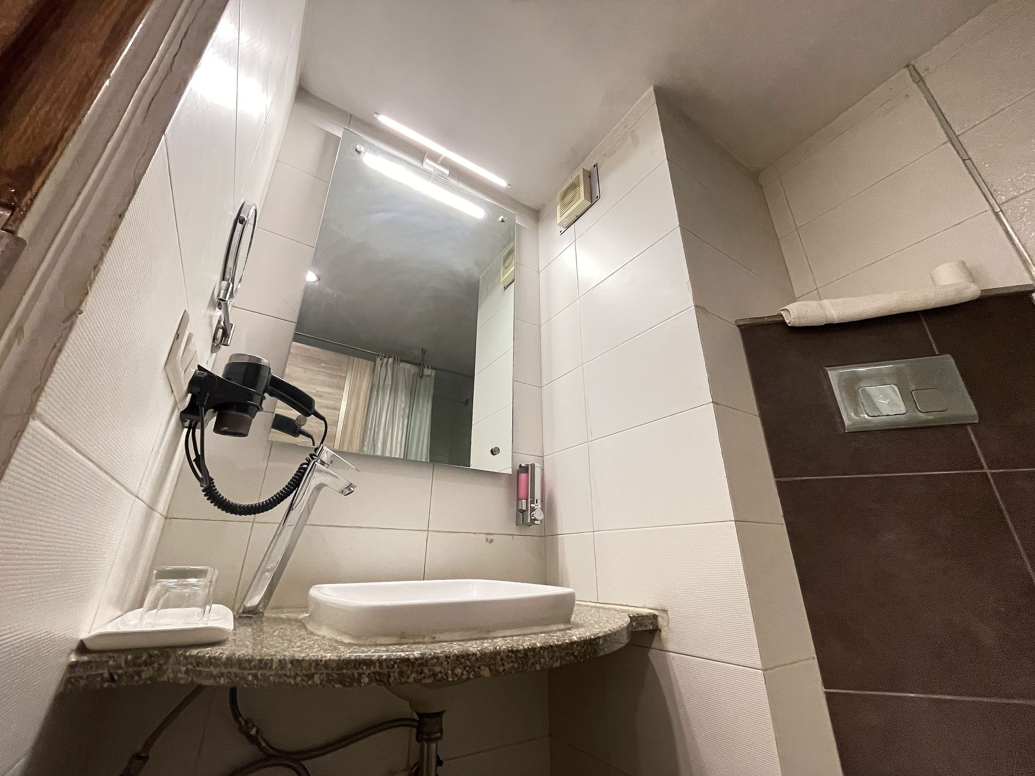 Surasena Regal Vista Agra Deluxe King Room 30