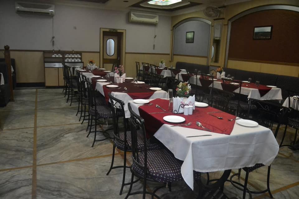 undefined Hotel Erose 5