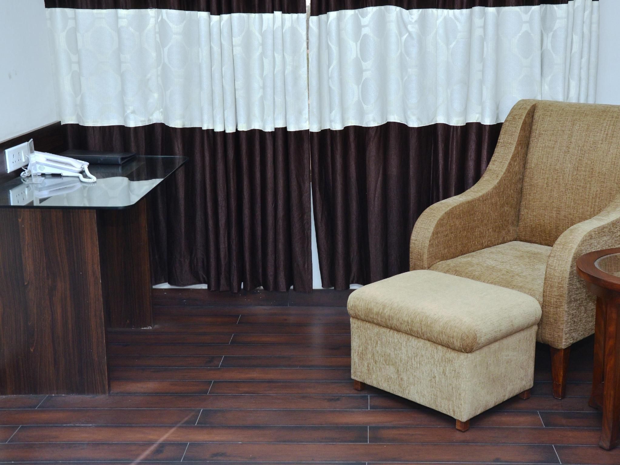 Hotel Fortune Blue Executive Suite Room 2