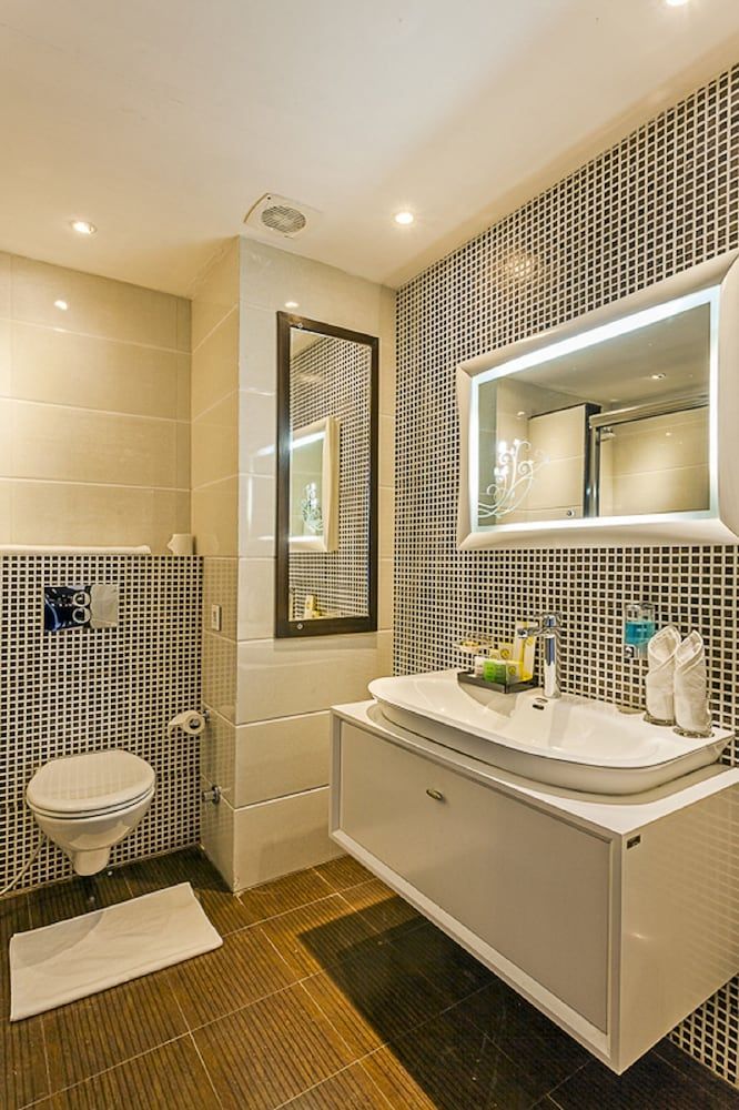 Sterling Kufri Classic Room 14