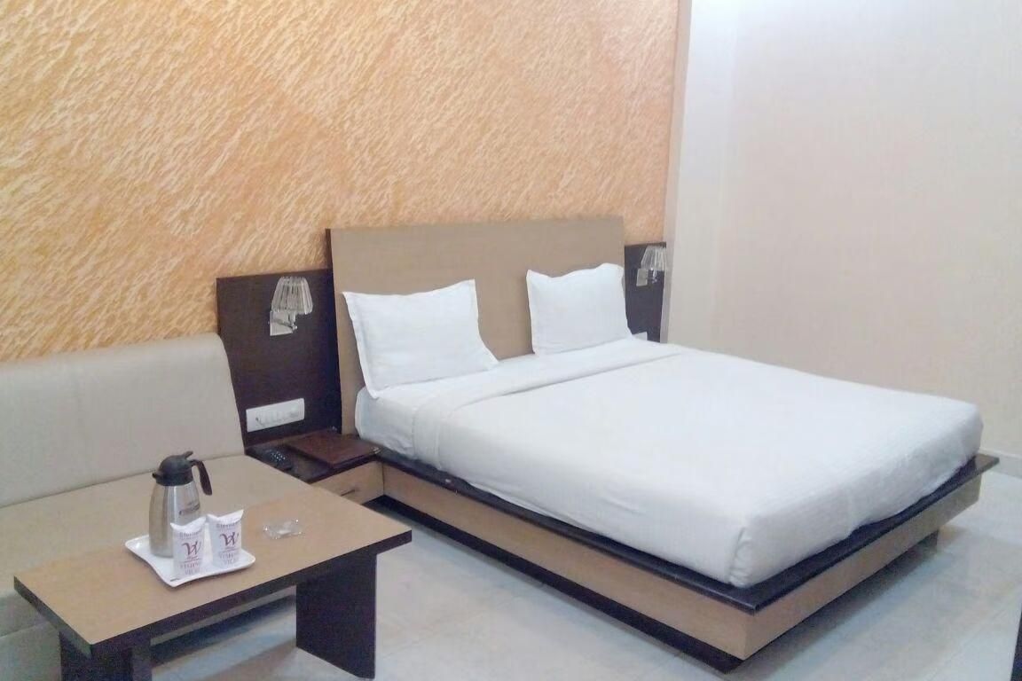VISHNUVILAS Super Executive AC Room 2