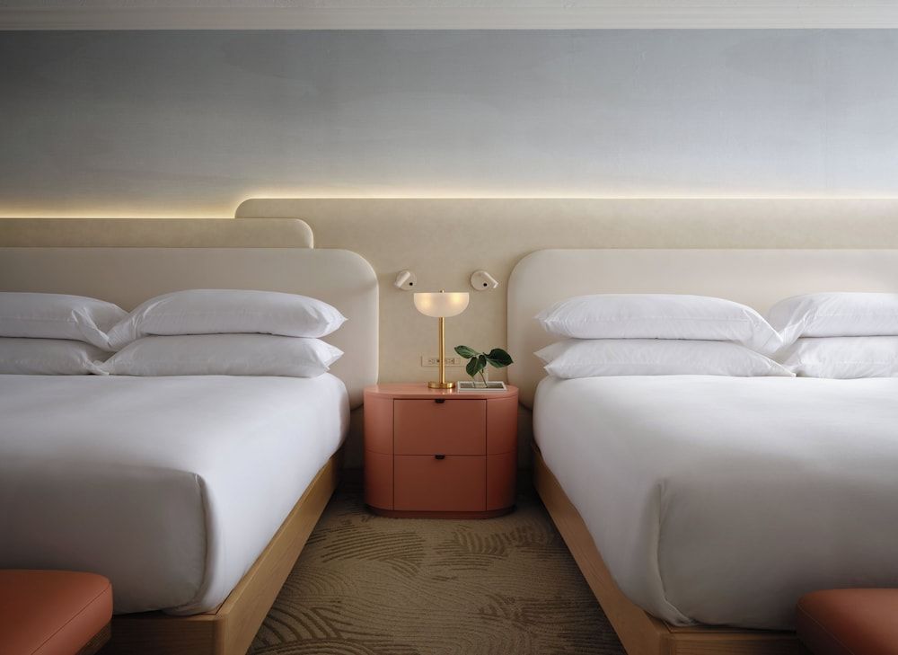 Scottsdale Plaza Resort Premium Room, Multiple Beds 4