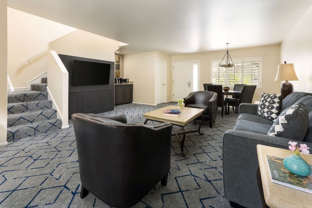 Scottsdale Plaza Resort Villa, 2 Queen Beds, Garden View (Valley Two story) 5