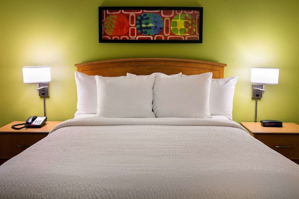 Suite, Multiple Beds, Accessible (Mobility/Hearing Shower Two Bedrooms)