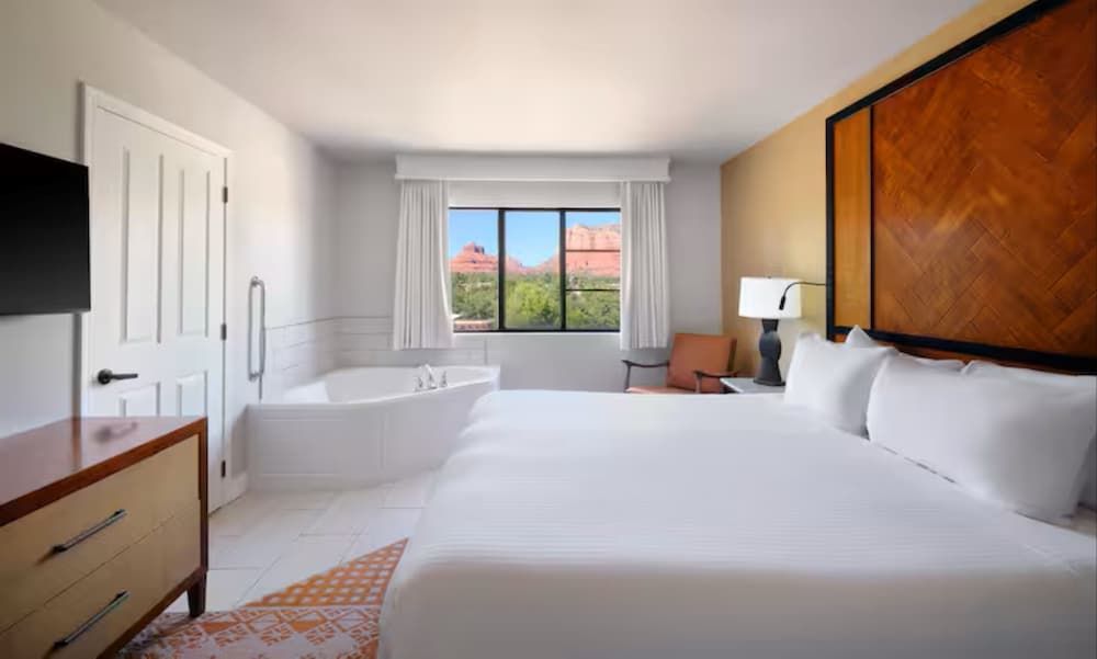 Suite, 1 King Bed, Balcony (Redrock, Whirlpool)