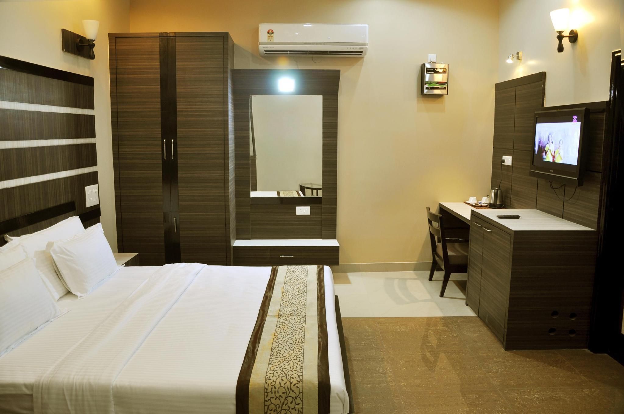 Luxury  Room (2-4 adults)