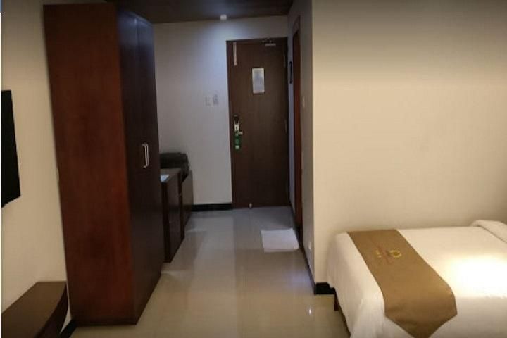 Hotel Masineni Grand Executive AC 5