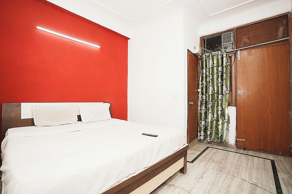 Hotel Sunrise Moon Deluxe Room 2