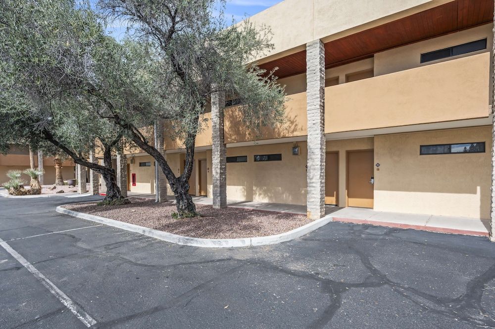 undefined DoubleTree by Hilton Tucson - Reid Park 7
