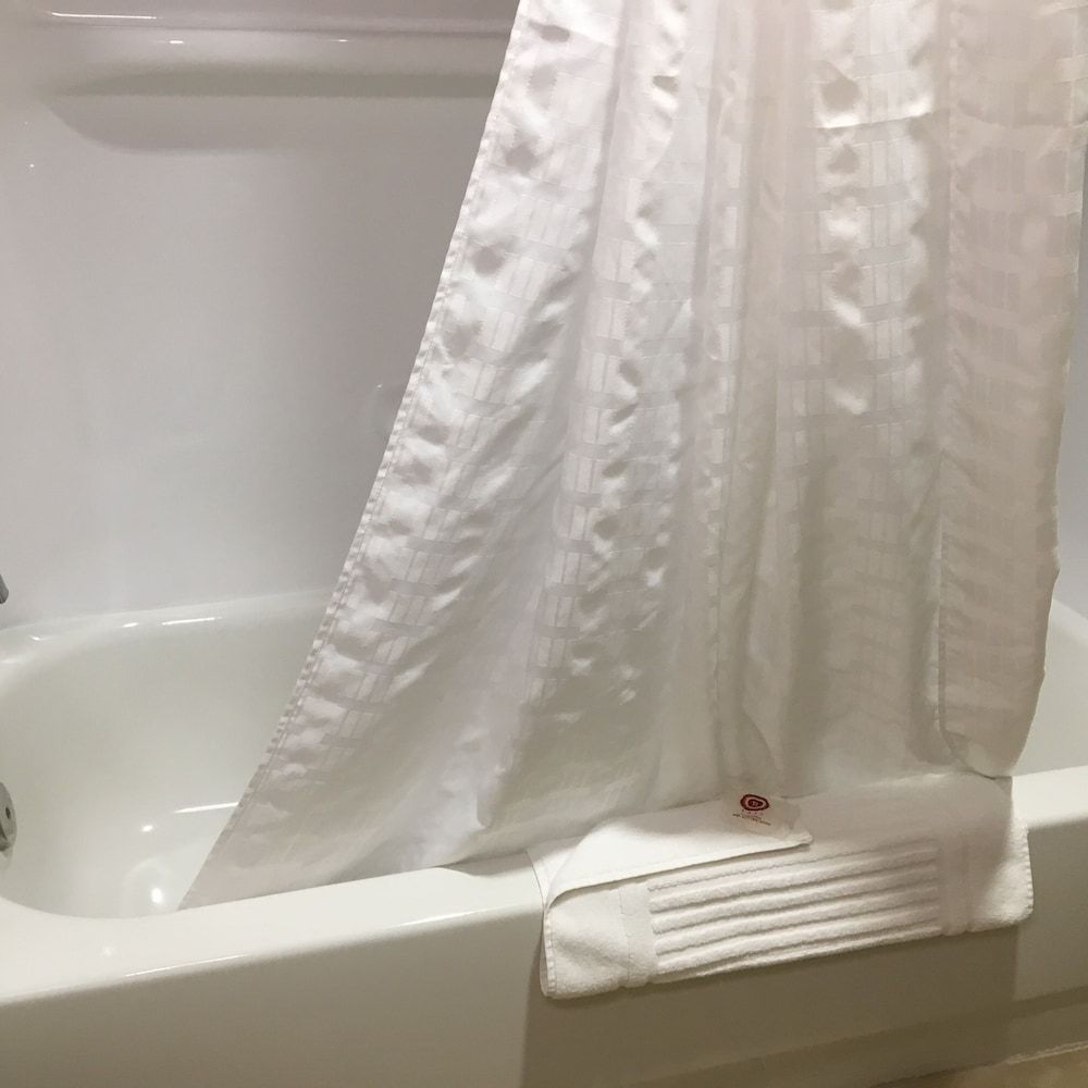 Comfort Inn & Suites near Kino Sports Complex Standard Room, 1 King Bed, Non Smoking 11