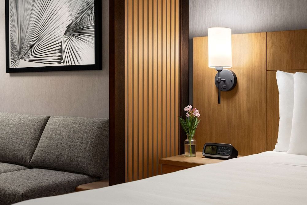 Hyatt Place Tucson – Central Room, 1 King Bed with Sofa bed 6