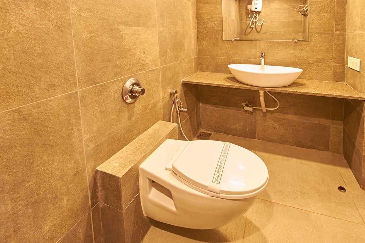 7 Wonders Hotel Premium Room 7