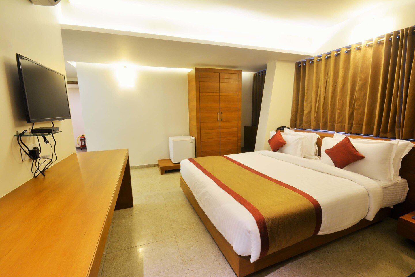 7 Wonders Hotel Deluxe Room 2