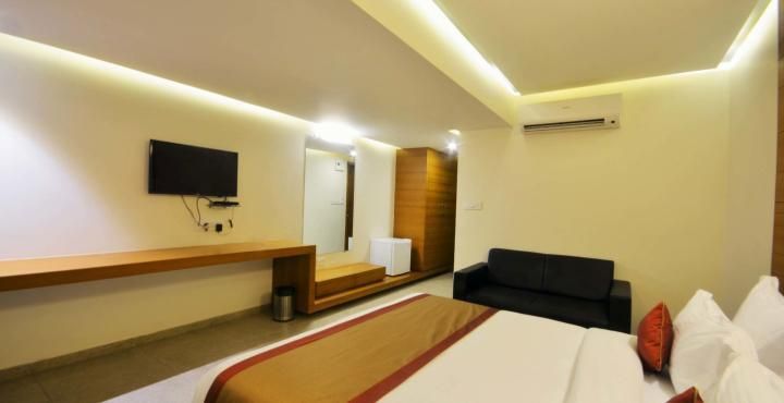 7 Wonders Hotel Premium Room 8