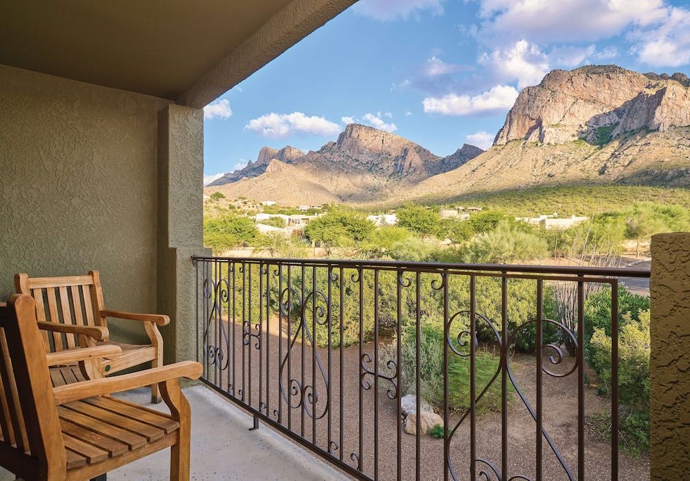 Room, 2 Queen Beds, Mountain View