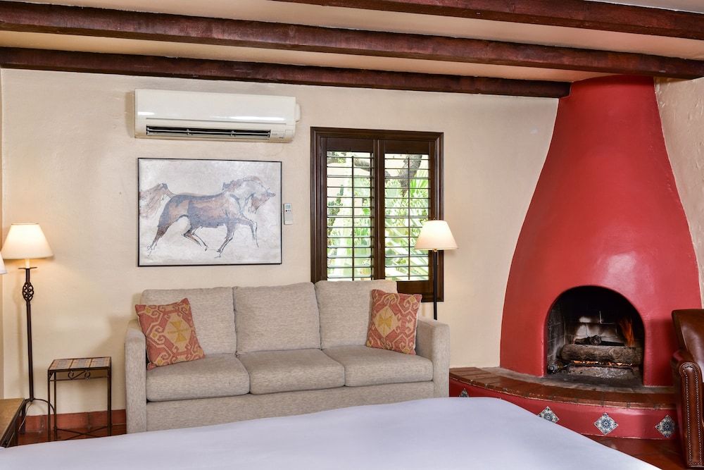 Lodge on the Desert Standard Casita King 5