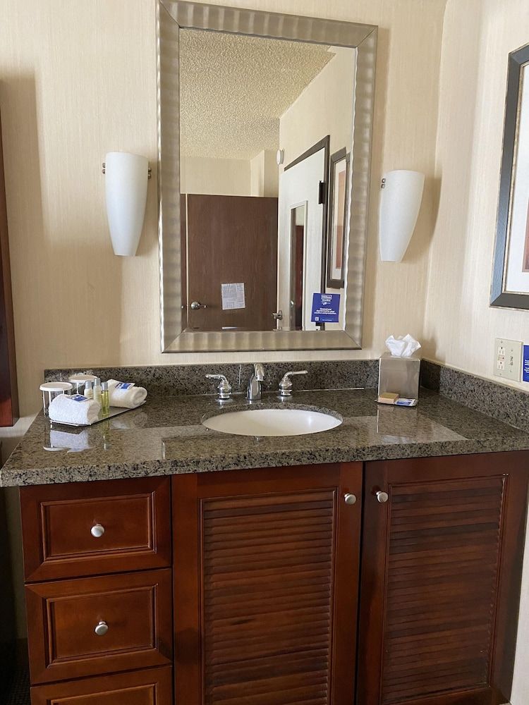 DoubleTree Suites by Hilton Tucson Airport Suite, 2 Double Beds 4