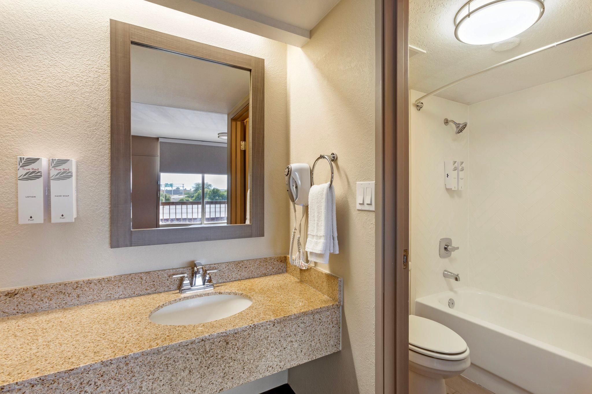 undefined Red Roof Inn Tucson South - Airport 8