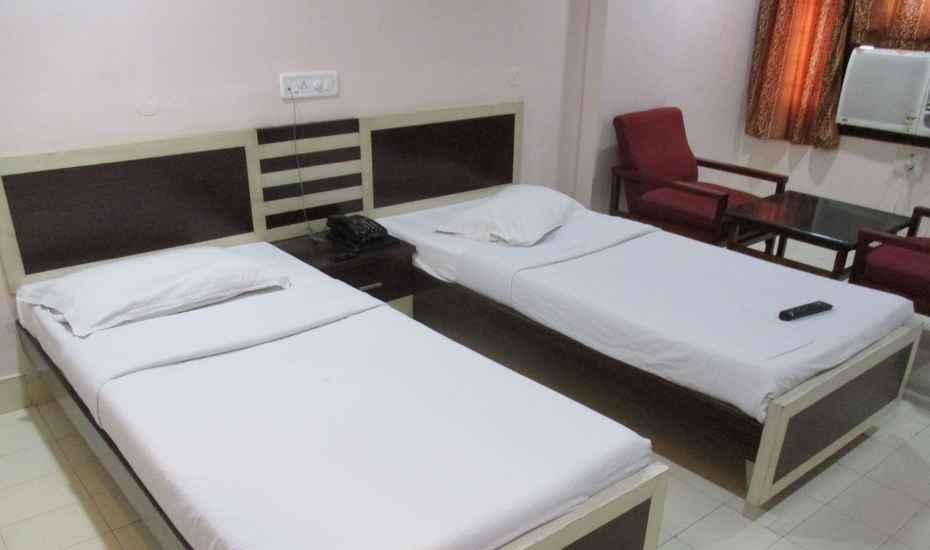 Hotel Ratna Standard Non AC Rooms