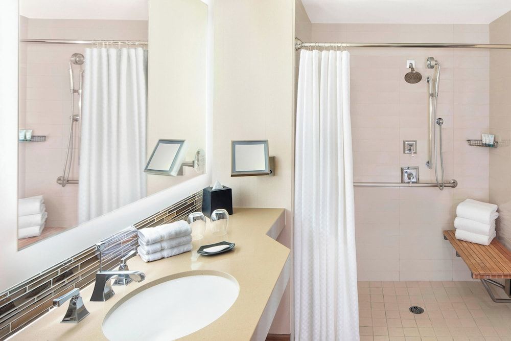 The Westin La Paloma Resort and Spa Room, 2 Queen Beds 6