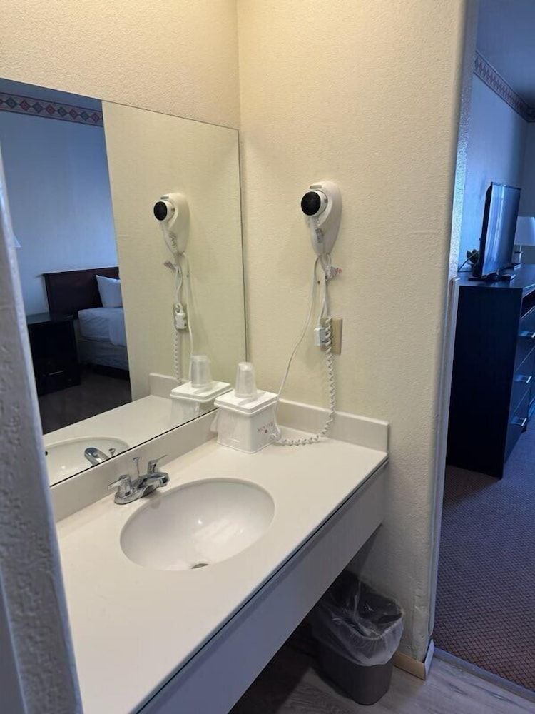 undefined Ramada by Wyndham Williams/Grand Canyon Area 10