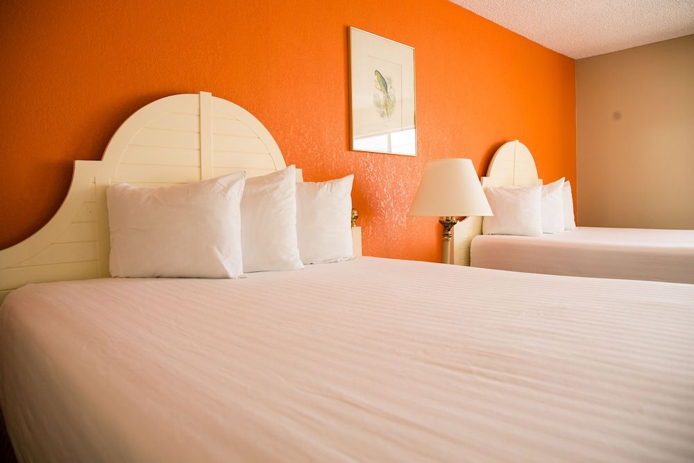 undefined Anaheim Carriage Inn 2