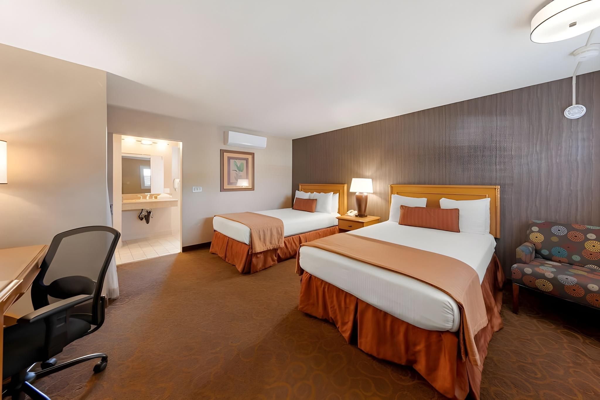 undefined Best Western Plus Pavilions 4