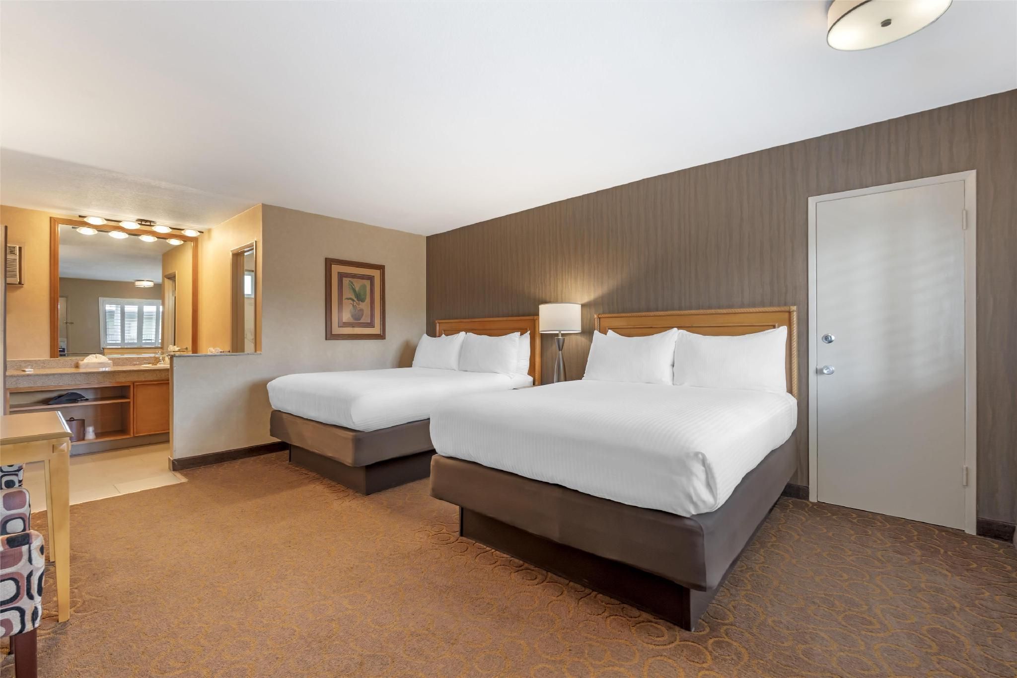 2 Queen Beds, Nonsmoking, Duvet
