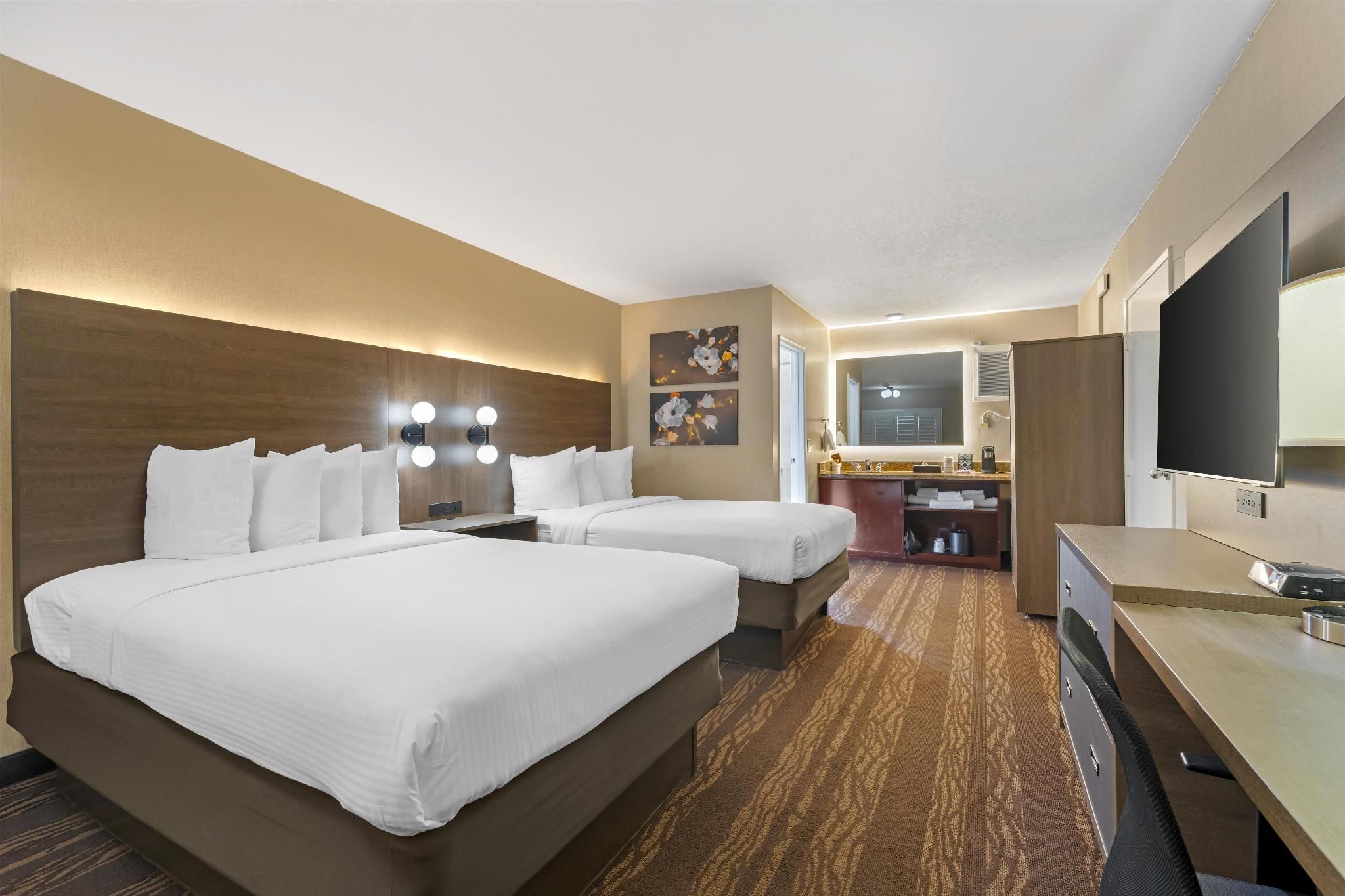 2 Double Beds, Nonsmoking, Upper Floor