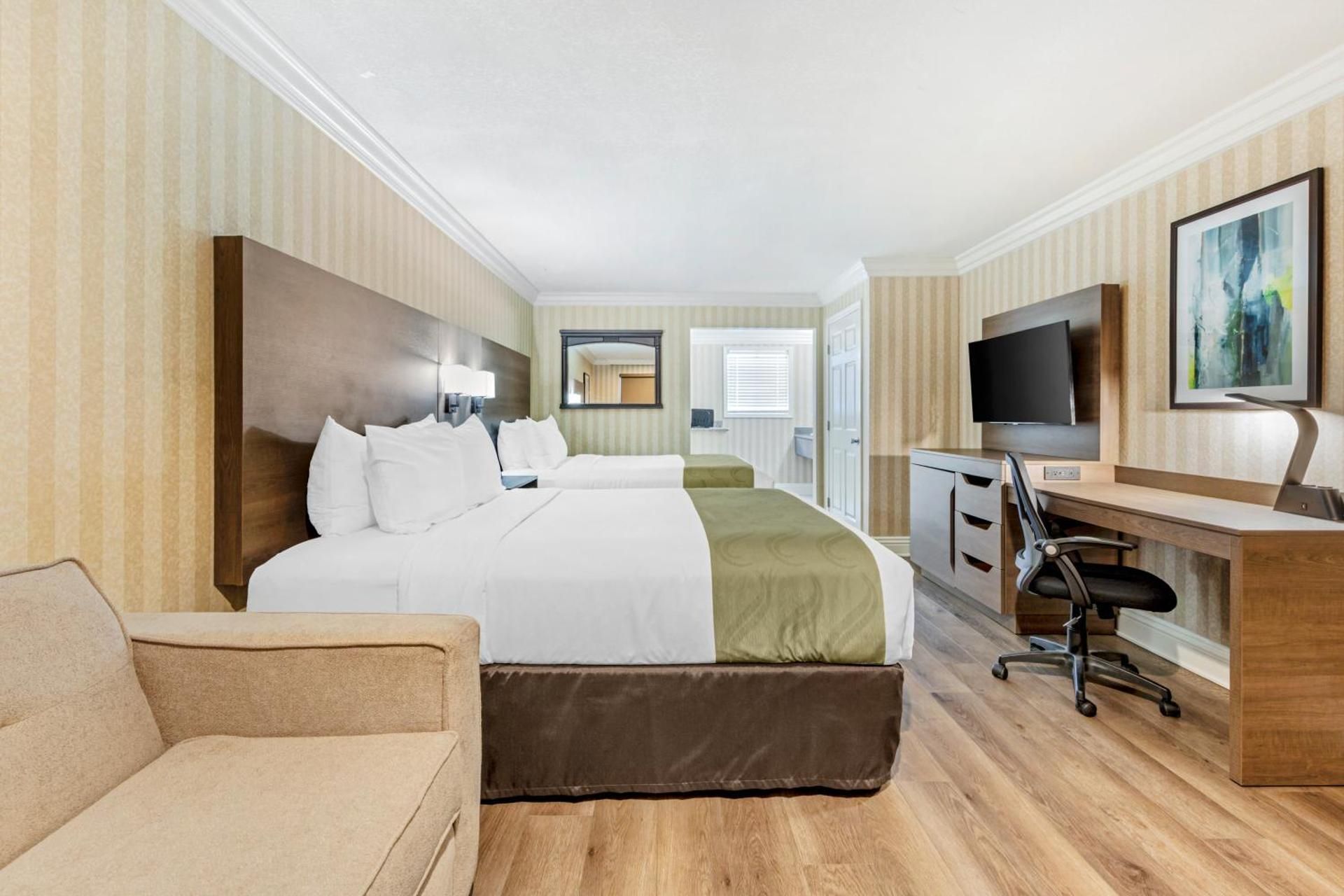 2 Queen Beds, Nonsmoking, Accessible