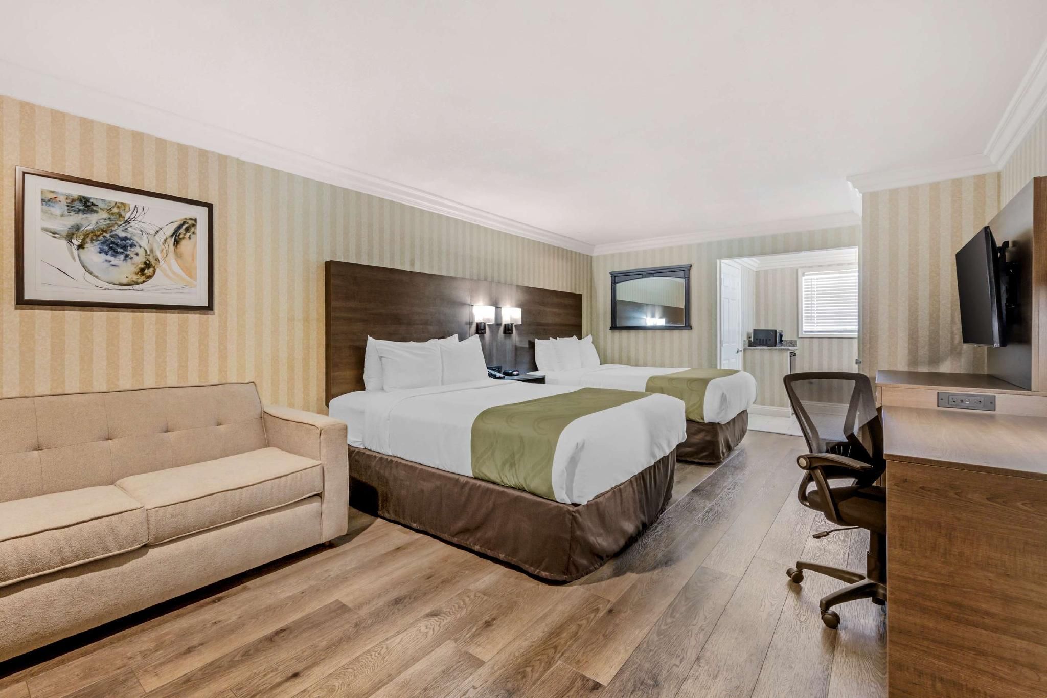 undefined Quality Inn & Suites Anaheim Maingate 8