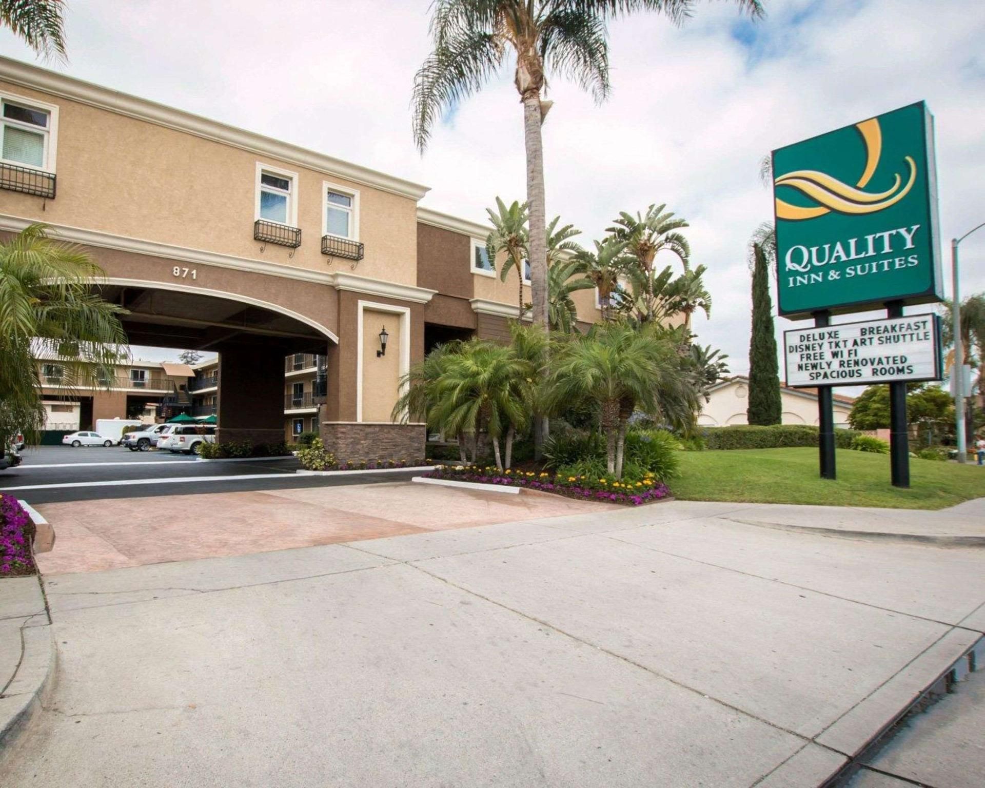 undefined Quality Inn & Suites Anaheim Maingate 7