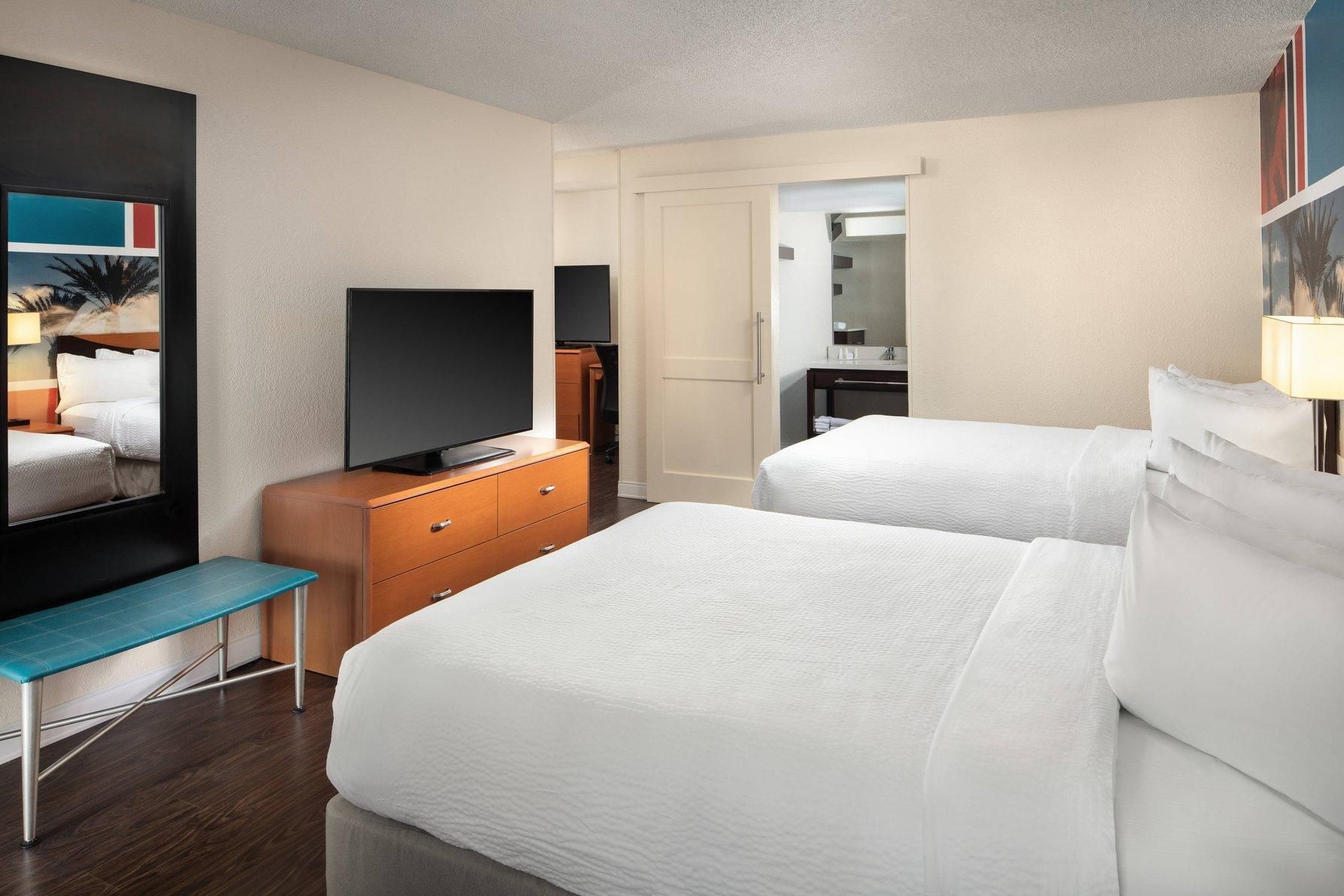 Junior Suite, 2 Queen, Sofa bed