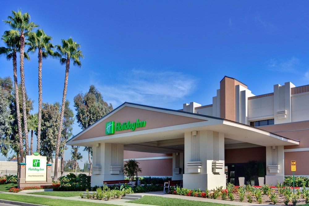 undefined Holiday Inn Hotel & Suites Anaheim by IHG