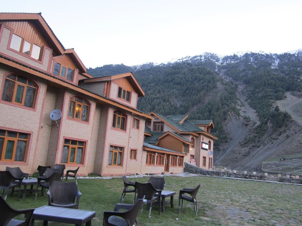 undefined Hotel Akbar Sonamarg 4