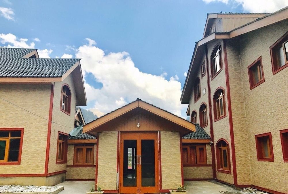 undefined Hotel Akbar Sonamarg 2