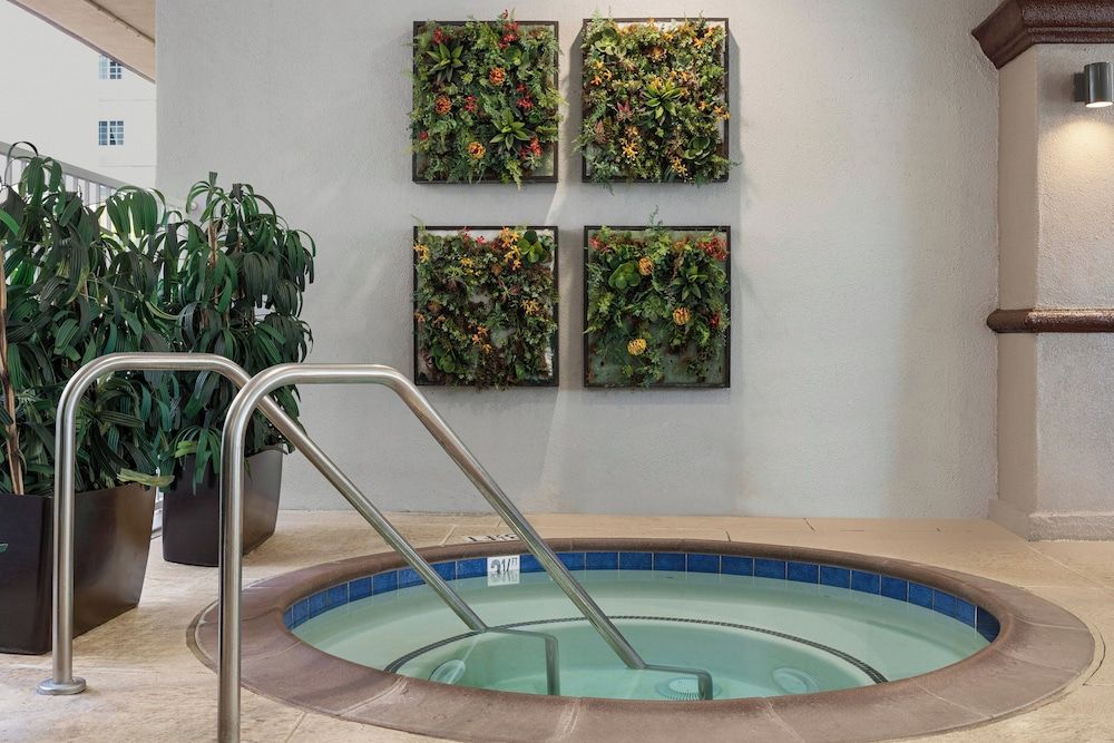 undefined Peacock Suites 10