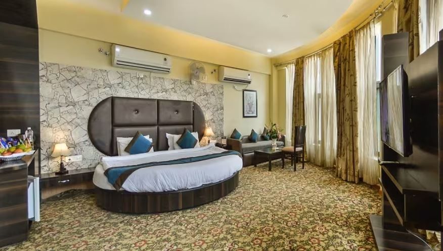 undefined Asian Park Hotel 5