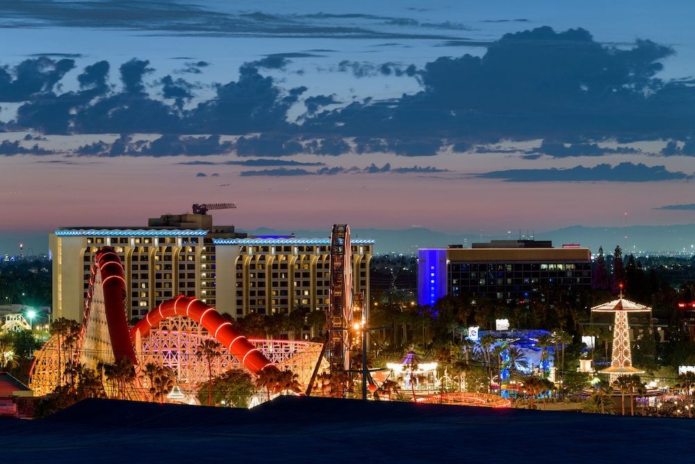 undefined Sheraton Park Hotel at the Anaheim Resort 4