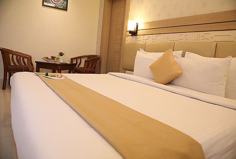 Hotel Kanha Palm Springs Royal Standard Room