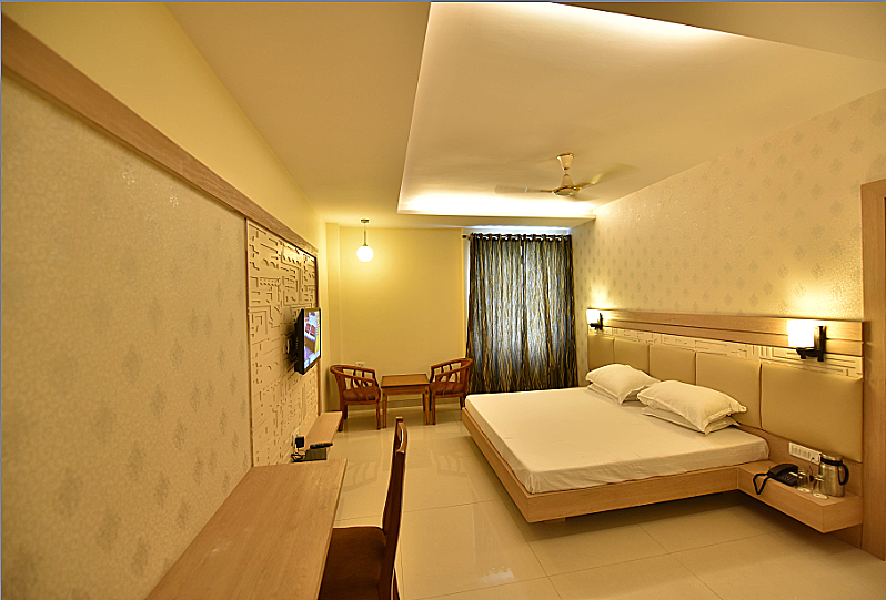 Hotel Kanha Palm Springs Royal Standard Room 2