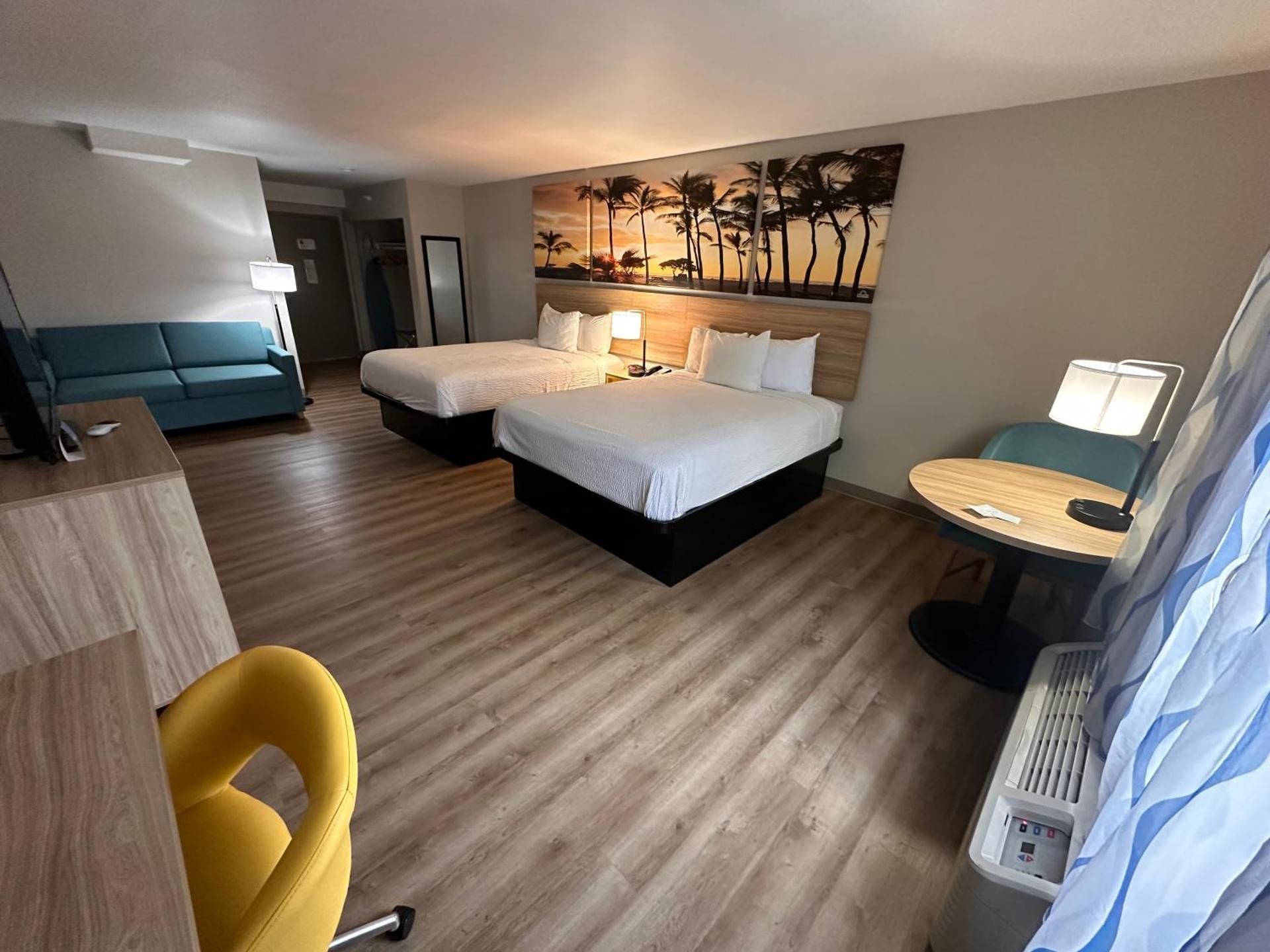 2 Queen Beds Studio Suite Non-Smoking