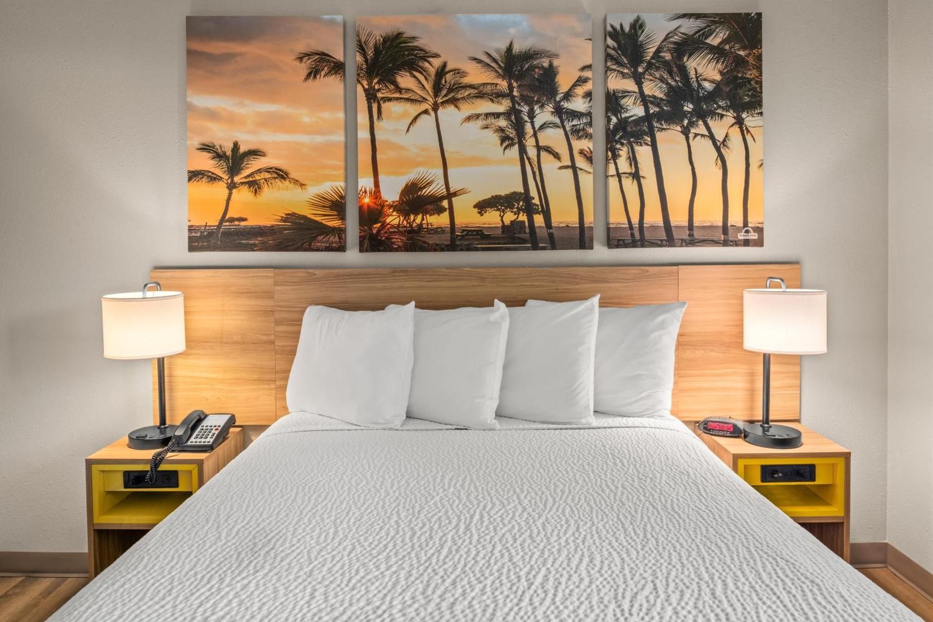 1 Queen Bed Non-Smoking