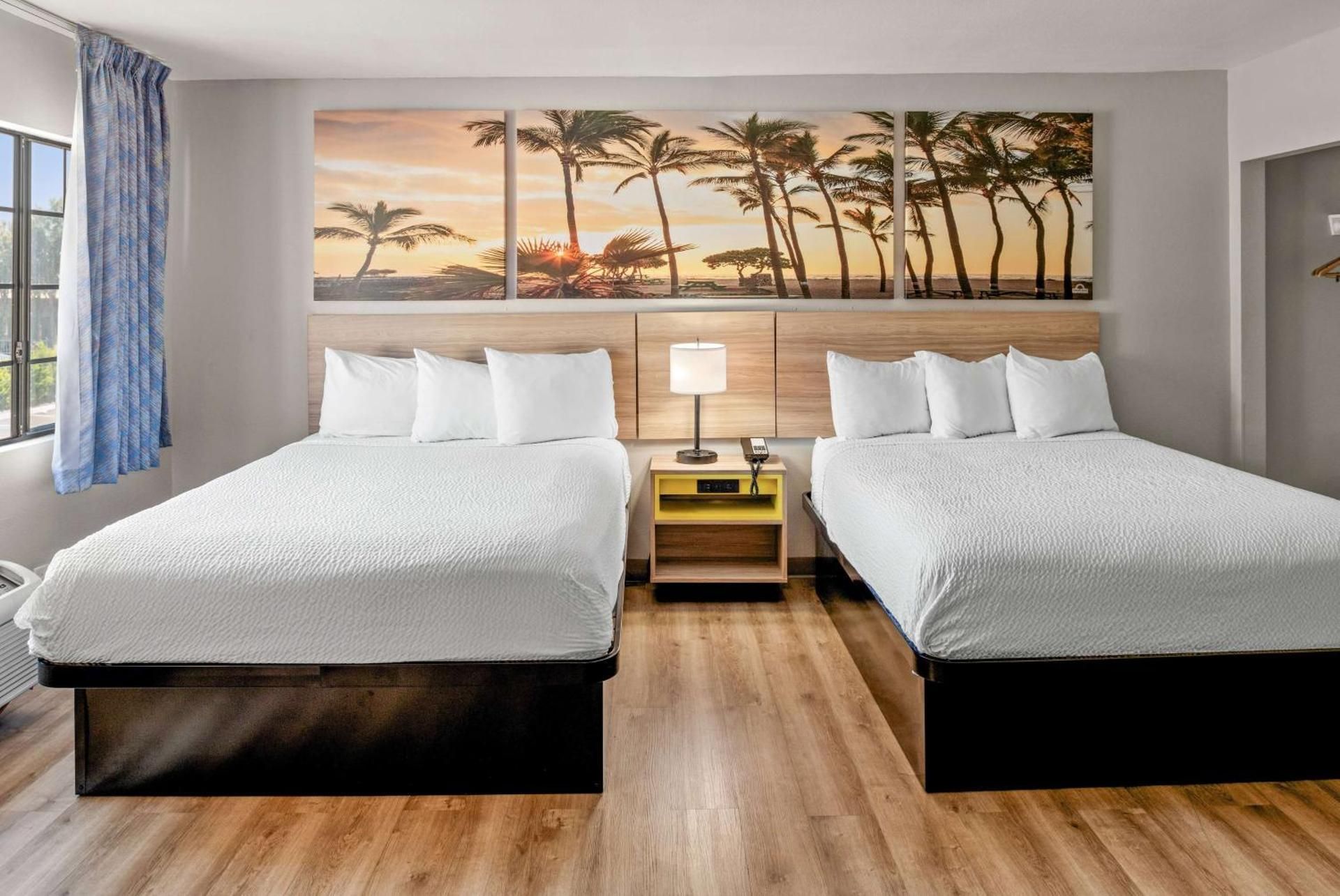 2 Queen Beds Non-Smoking