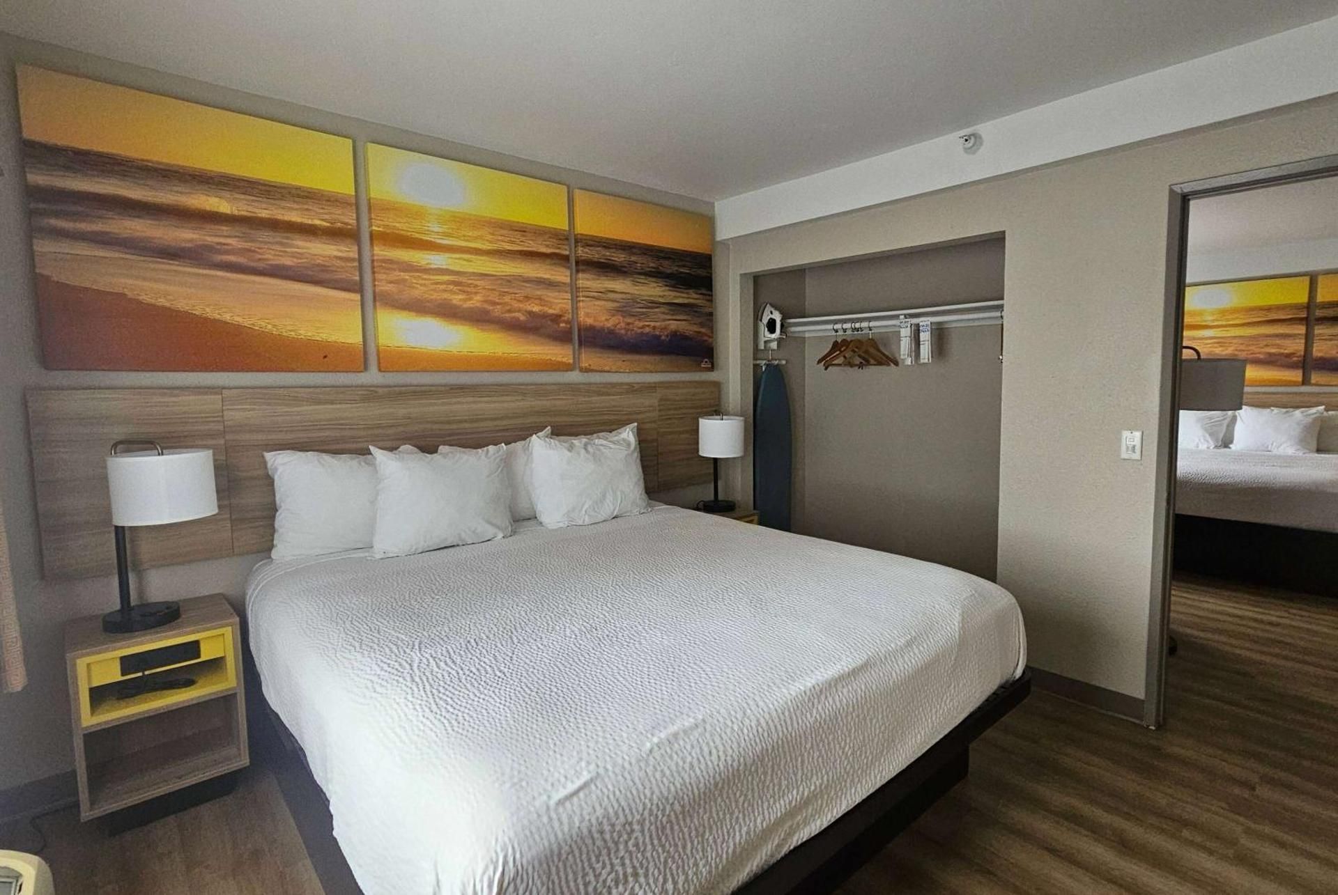 2 King Beds One-Bedroom Suite Non-Smoking