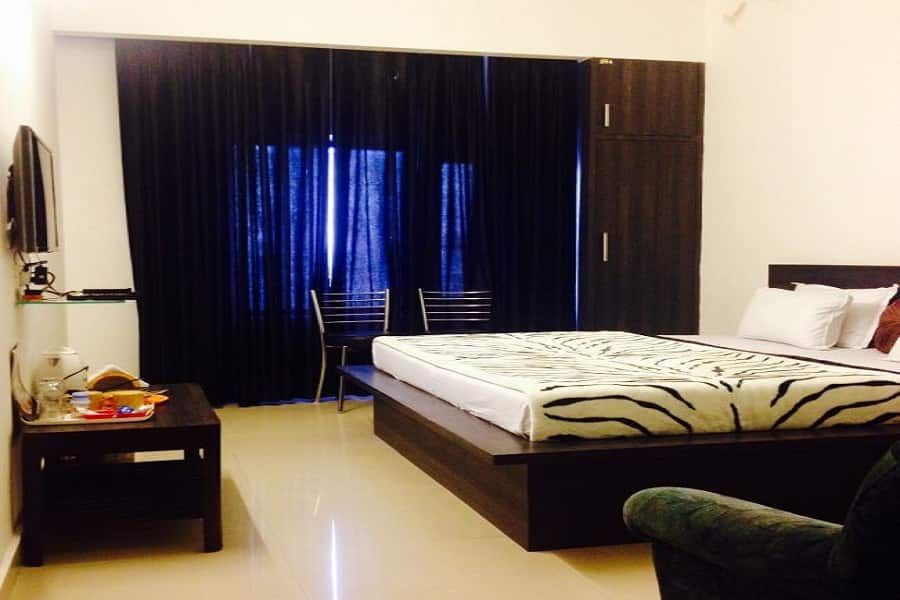 Super Deluxe AC Room